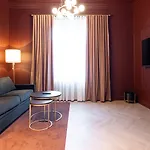 מלון The Self Check-in Boutique 4*