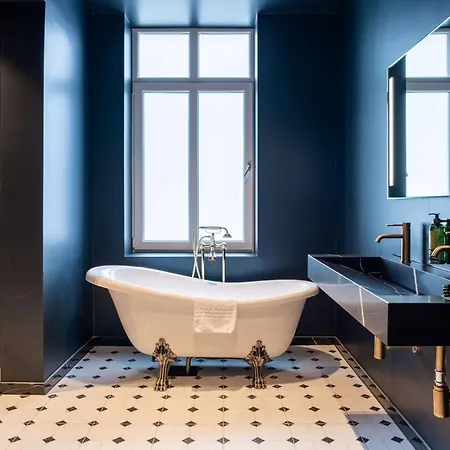 Отель The 4*